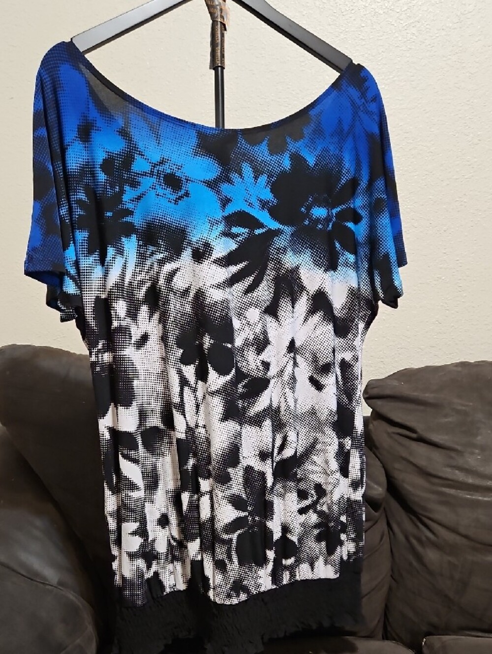 Sejour Blue and Black Floral Ombre Tunic - Picture 5 of 6